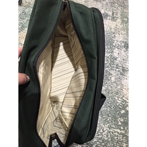 Ricardo Beverly Hills Luggage Travel Bag 16" Green Carry On Duffle Tote Shoulder - Picture 5 of 8